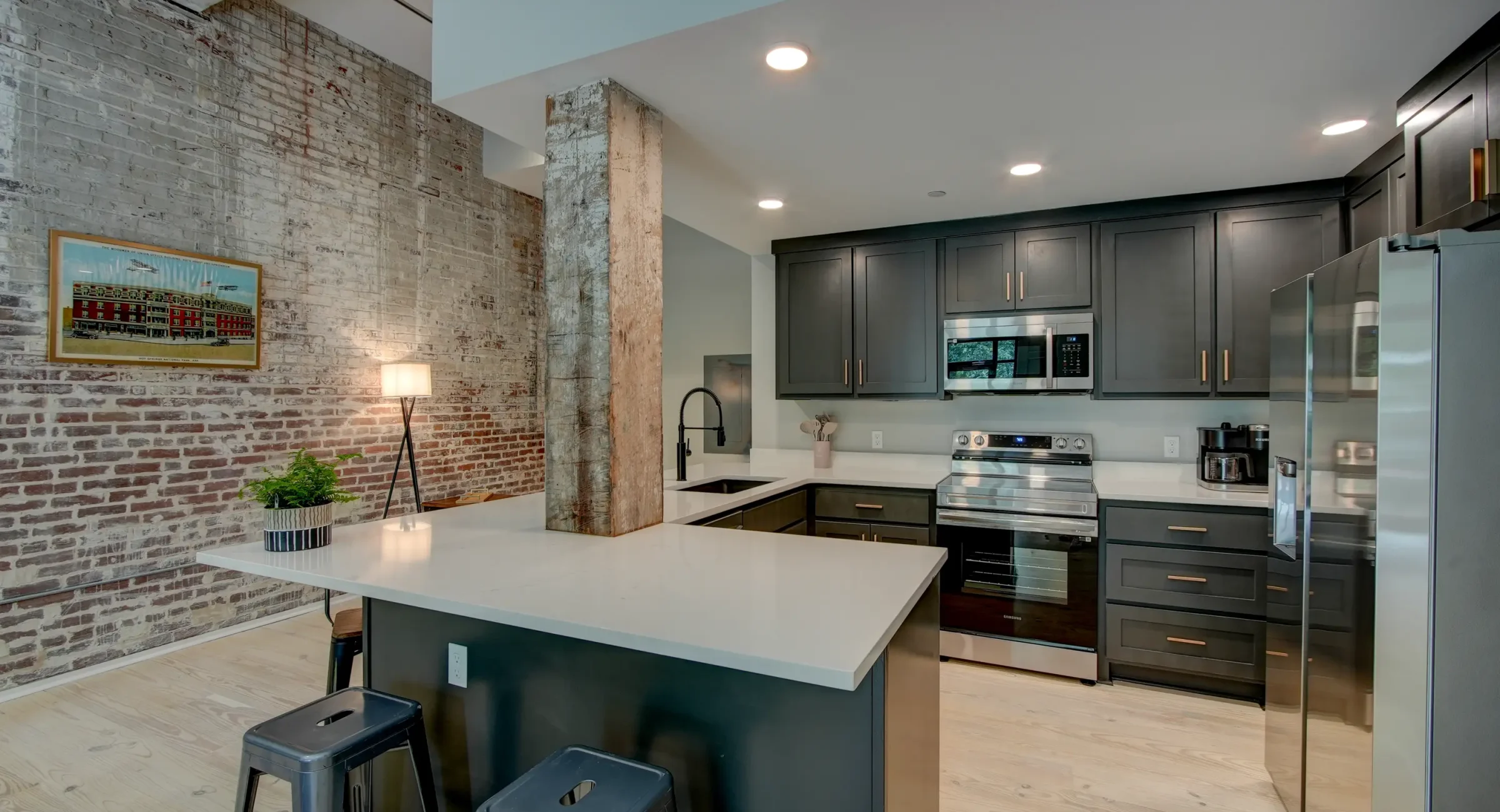 Modern full kitchen with stainless appliances in Hot Springs vacation rental