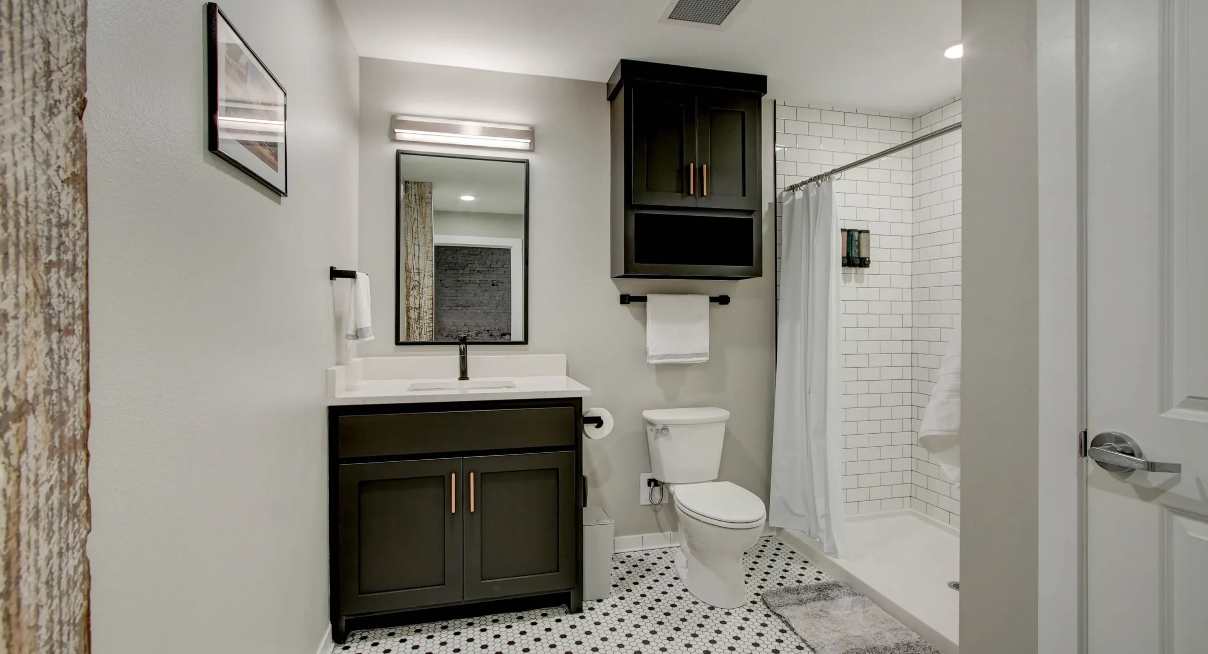 Bathroom vanity and storage in downtown Hot Springs vacation rental