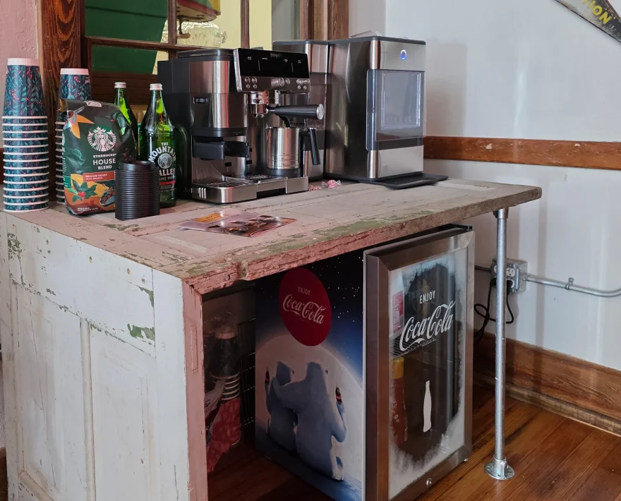 boutique lodging near hot springs national park with coffee bar