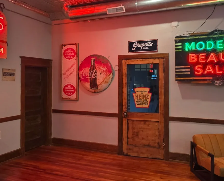 downtown hot springs arkansas boutique lodging with vintage neon signs